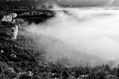 1511-Rognac-La-colline-dans-le-brouillard-18_DxO1-scaled